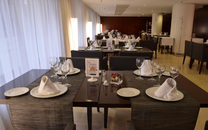 Zenit Don Yo Hotel Zaragoza Luaran gambar