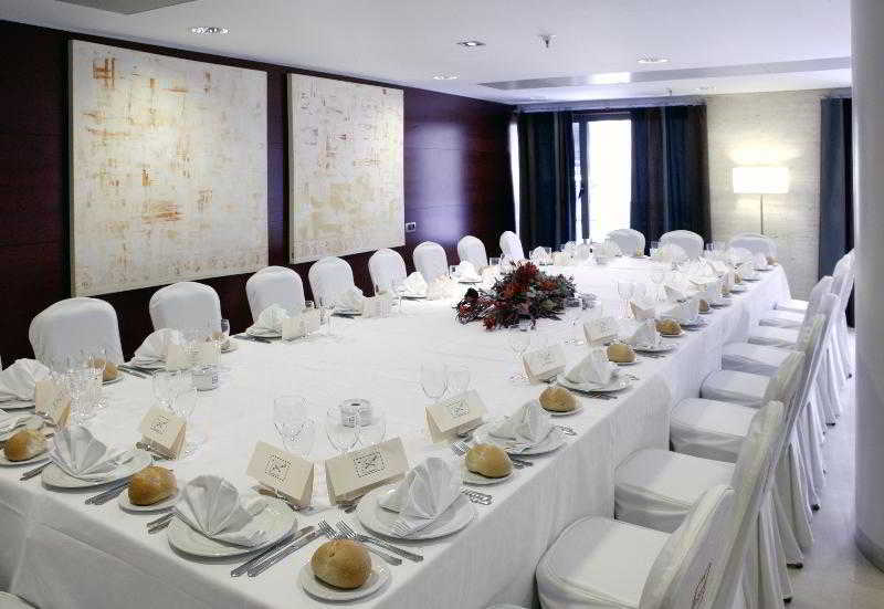 Zenit Don Yo Hotel Zaragoza Restoran gambar