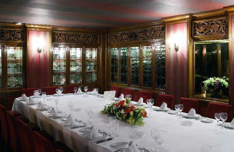 Zenit Don Yo Hotel Zaragoza Restoran gambar