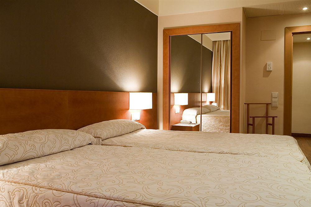 Zenit Don Yo Hotel Zaragoza Bilik gambar